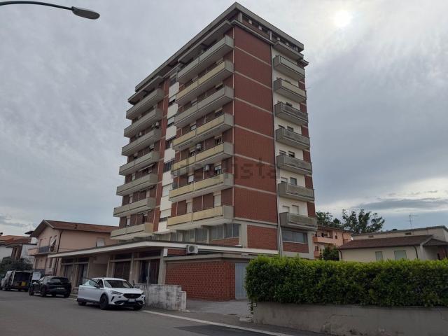 Appartamento in vendita a Ponsacco, Toscana
