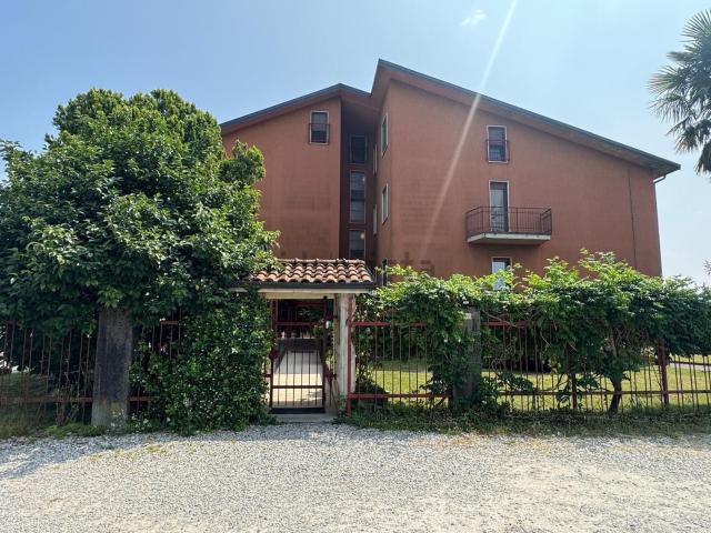 Appartamento in vendita a Bonate Sotto, Bergamo