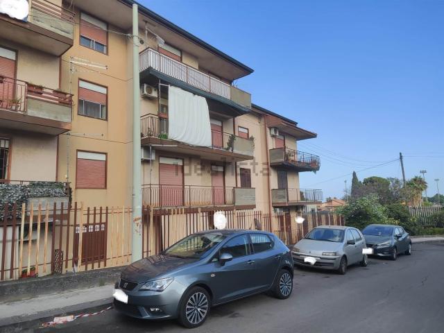 Appartamento in vendita a Aci Sant'antonio, Sicilia