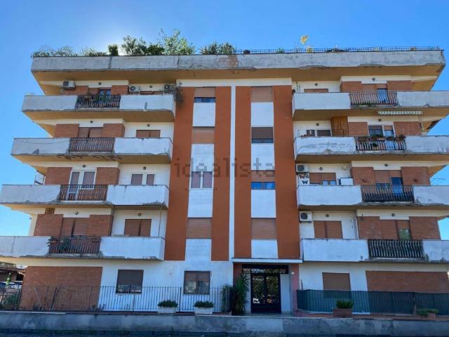 Appartamento in vendita a Guidonia Montecelio, Roma Capitale