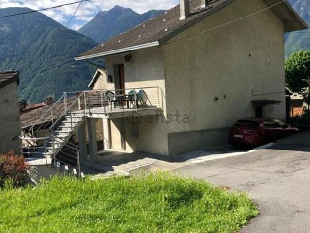 Appartamento in vendita a Postalesio, Lombardia
