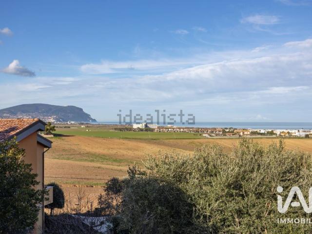 Appartamento in vendita a Marche, Ancona