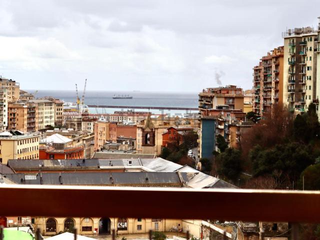 Appartamento in vendita a Centro Est, Serra Riccò