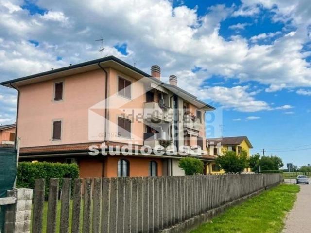 Appartamento in vendita a Torrevecchia Pia, Lombardia