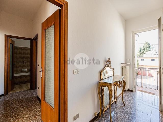 Appartamento in vendita a Sommacampagna, Veneto