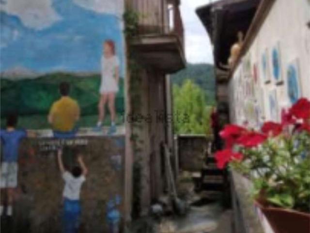 Appartamento in vendita a Tufo Basso, Carsoli