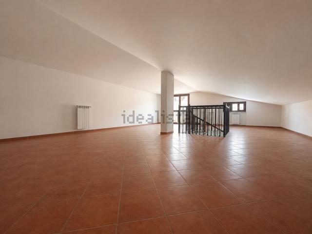 Appartamento in vendita a Poggio dell'Asino, Roma Capitale