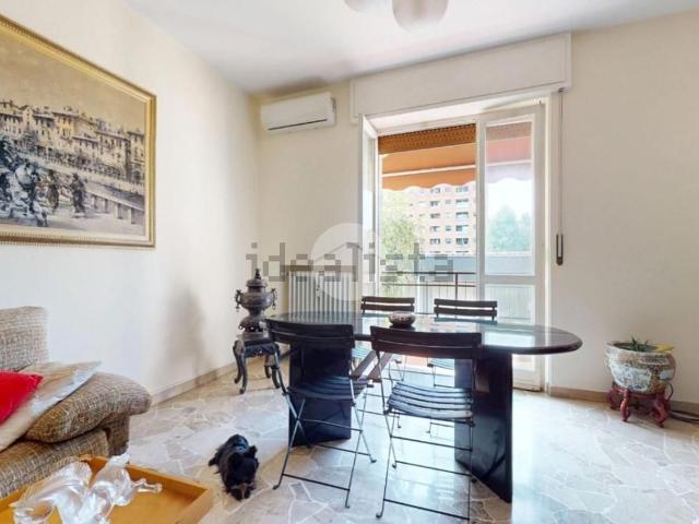 Appartamento in vendita a Seregno, Lombardia