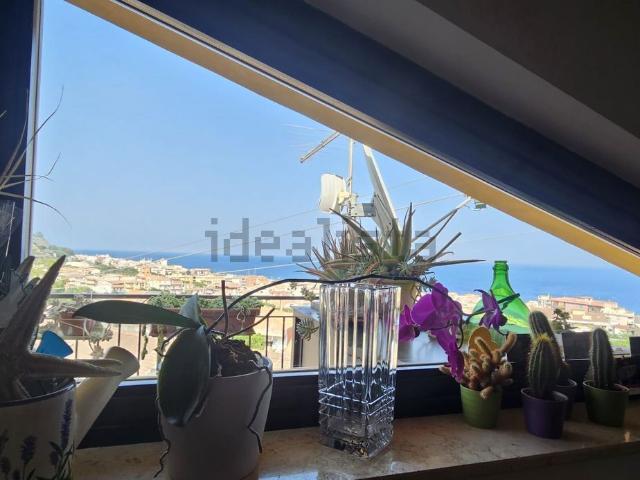 Attico in vendita a Nizza Di Sicilia, Sicilia