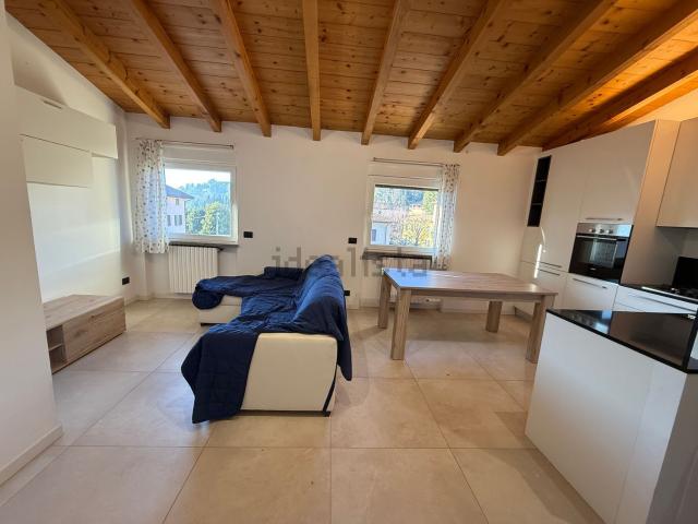 Appartamento in vendita a San Fermo Della Battaglia, Como