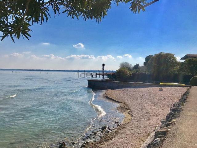 Attico in vendita a Sirmione, Lombardia