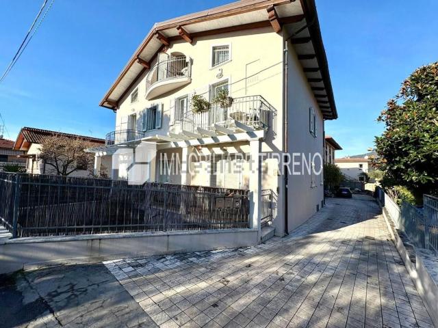 Appartamento in vendita a San Carlo, Marina Di Massa