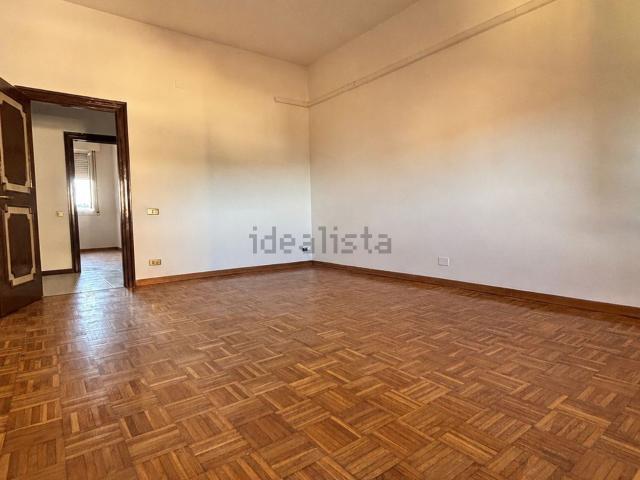 Appartamento in vendita a Unione dei comuni del Distretto Ceramico, Sassuolo