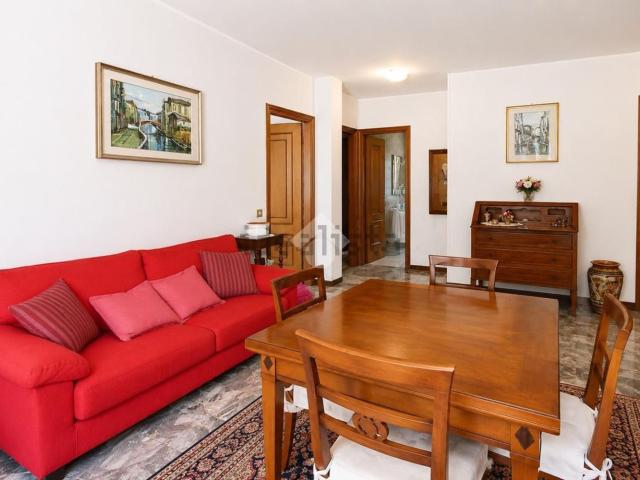 Appartamento in vendita a Mestre-Carpenedo, Venezia