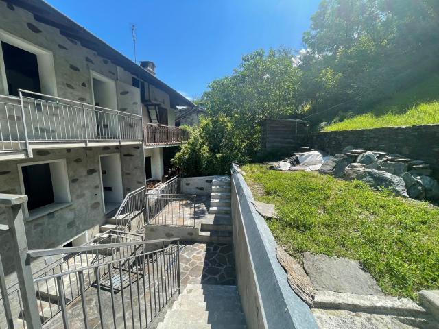 Appartamento in vendita a Piantedo, Lombardia