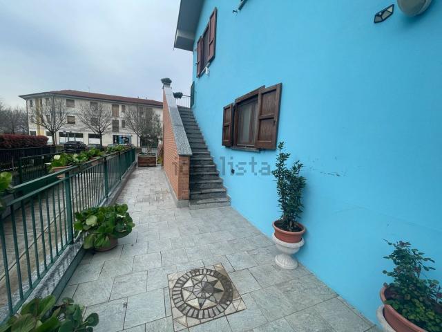 Appartamento in vendita a Antegnate, Lombardia