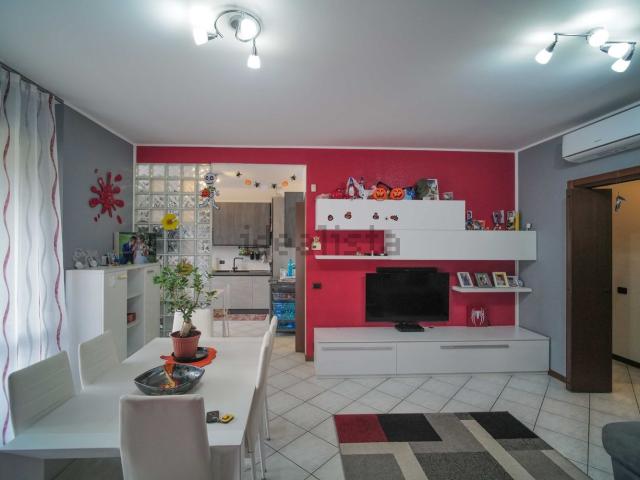 Appartamento in vendita a Castano Primo, Lombardia