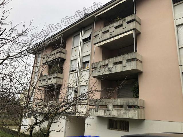 Appartamento in vendita a Borgo Val Di Taro, Reggio Emilia