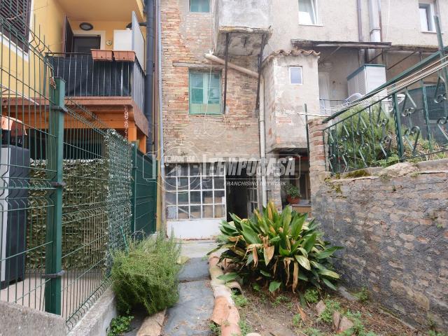 Appartamento in vendita a Castelnuovo, Marche