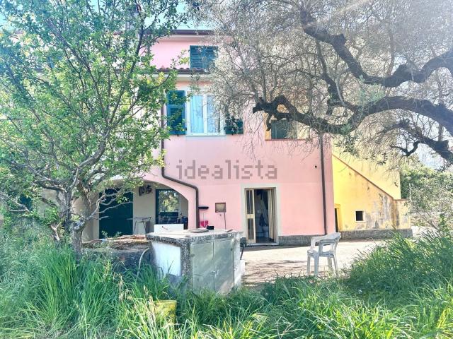 Appartamento in vendita a Castelnuovo Magra, Liguria