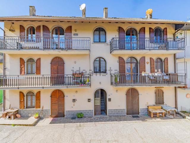 Appartamento in vendita a Sant'omobono Imagna, Lombardia