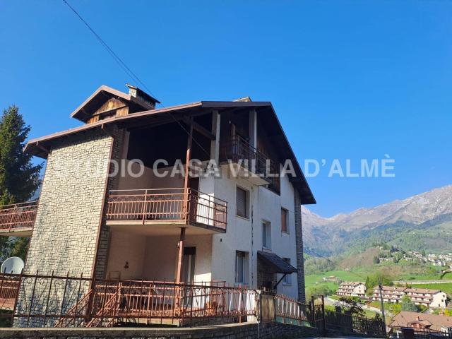 Attico in vendita a Comunità Montana della Valle Brembana, Zambla Bassa