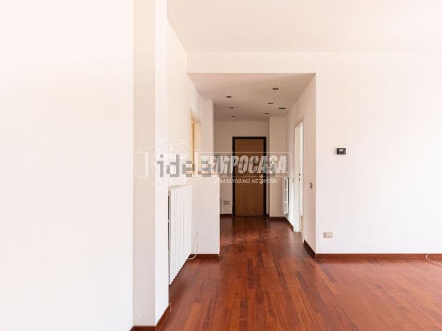 Appartamento in vendita a Mojana, Merone