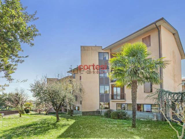 Appartamento in vendita a Almenno San Bartolomeo, Lombardia