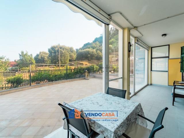 Appartamento in vendita a Castagnabuona, Varazze