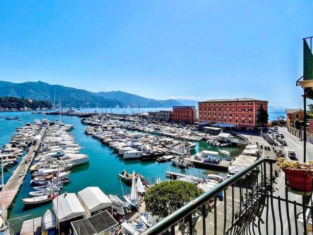 Appartamento in vendita a San Lorenzo Della Costa, Liguria