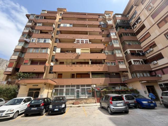 Appartamento in vendita a VII Circoscrizione, Palermo