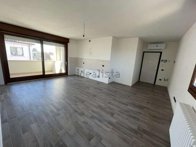 Appartamento in vendita a Montechiarugolo, Reggio Emilia