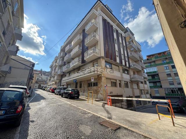 Appartamento in vendita a Campobasso, Molise