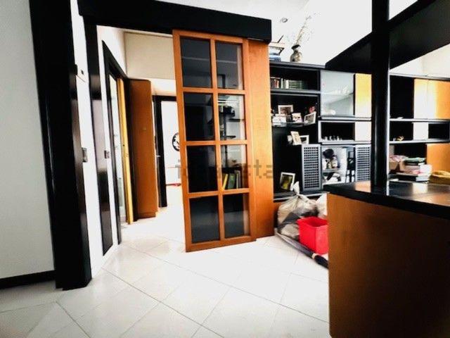 Appartamento in vendita a Muggiò, Como