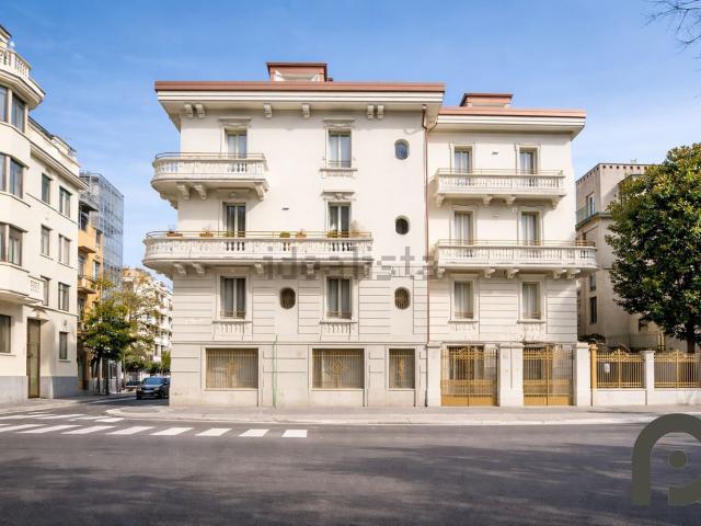 Appartamento in vendita a Municipio 8 di Milano, Milano