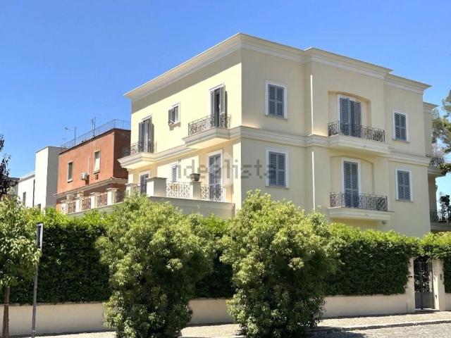 Appartamento in vendita a Nicolosi, Latina