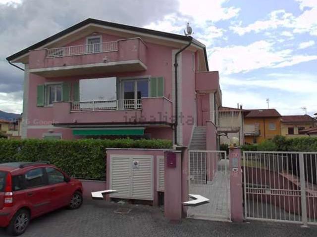 Appartamento in vendita a Marina di Massa, Marina Di Massa