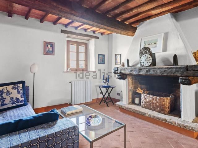 Appartamento in vendita a Bucine, Toscana