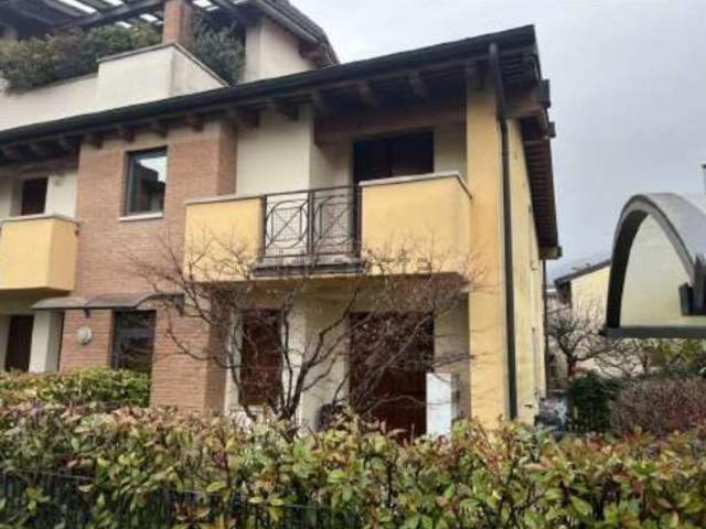 Appartamento in vendita a Alte Ceccato, Montecchio Maggiore