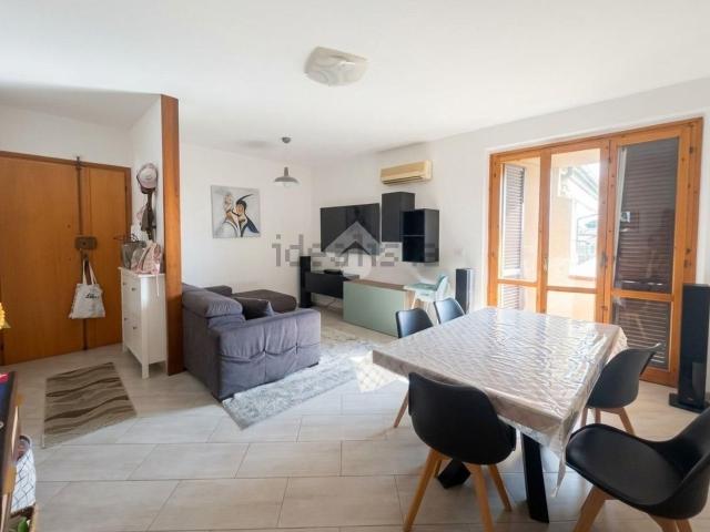Appartamento in vendita a Montione, Cascina