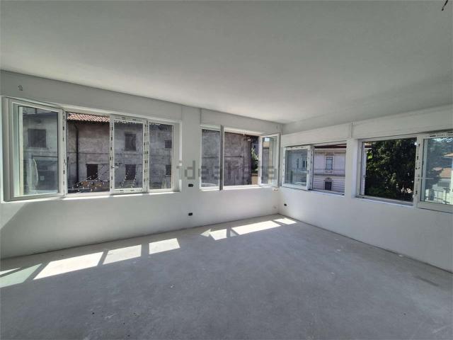 Appartamento in vendita a San Martino, Como