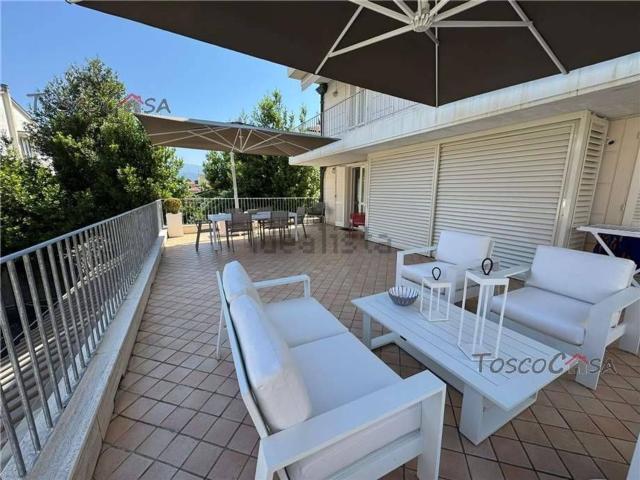 Appartamento in vendita a Camaiore, Toscana
