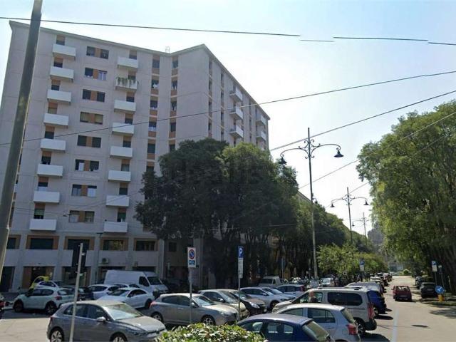 Appartamento in vendita a Centro Storico, Modena
