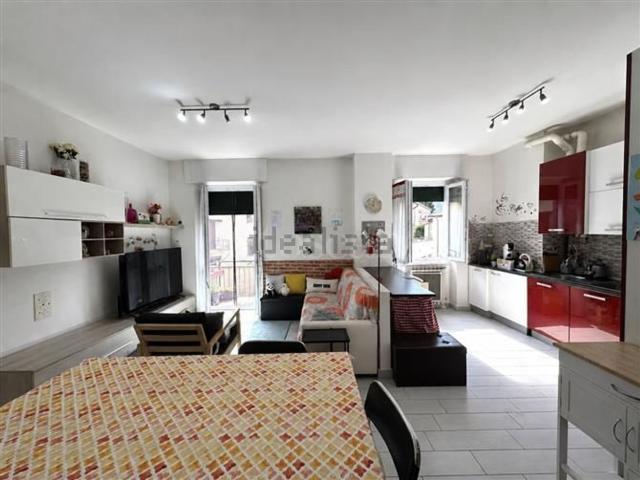 Appartamento in vendita a Olate, Lecco