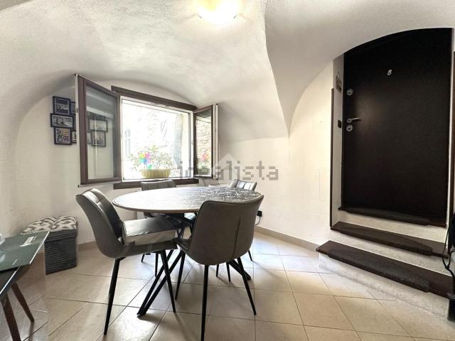 Appartamento in vendita a Dolceacqua, Provincia di Imperia