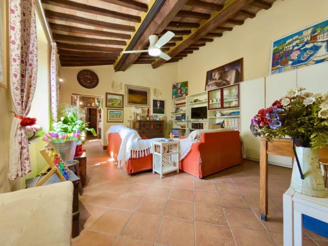 Appartamento in vendita a Borgo, Massa Marittima