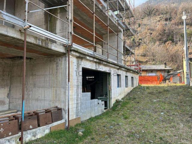 Appartamento in vendita a Champdepraz, Aosta