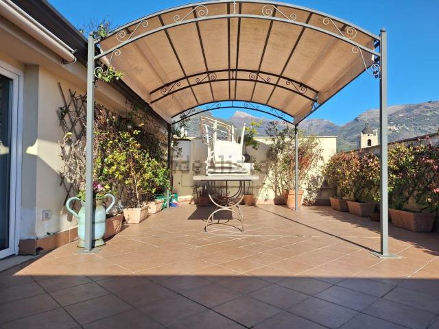 Appartamento in vendita a Camaiore, Toscana