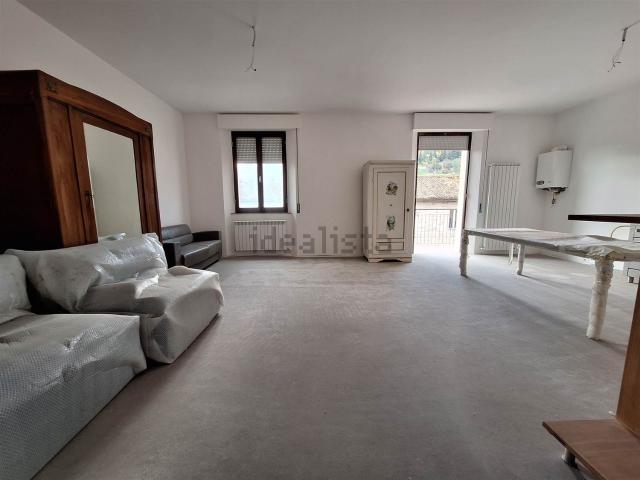 Appartamento in vendita a Castello al Monte, Marche