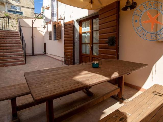 Appartamento in vendita a Capoliveri, Toscana